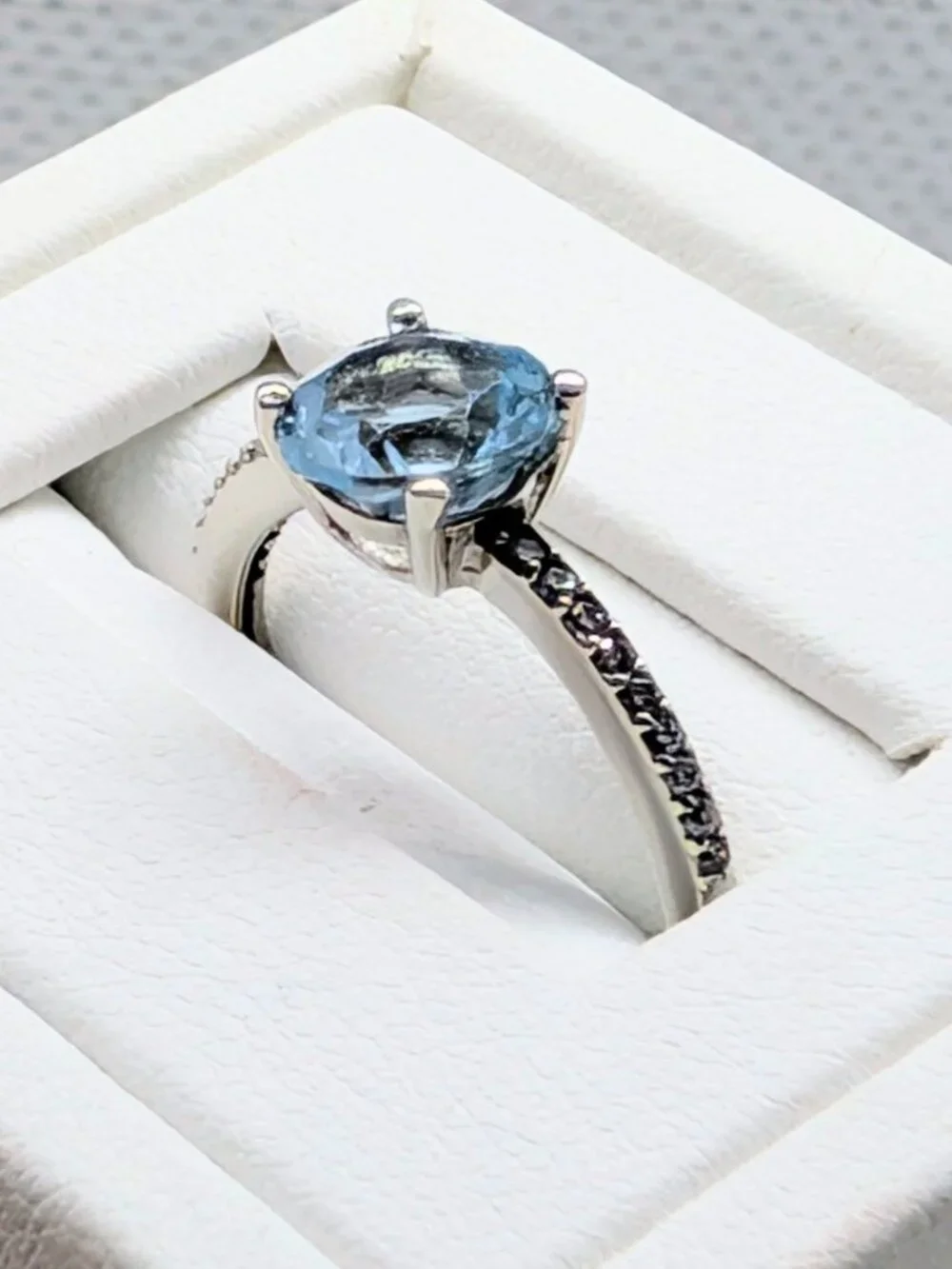 NEW Genuine Diamond and Blue Topaz Ring